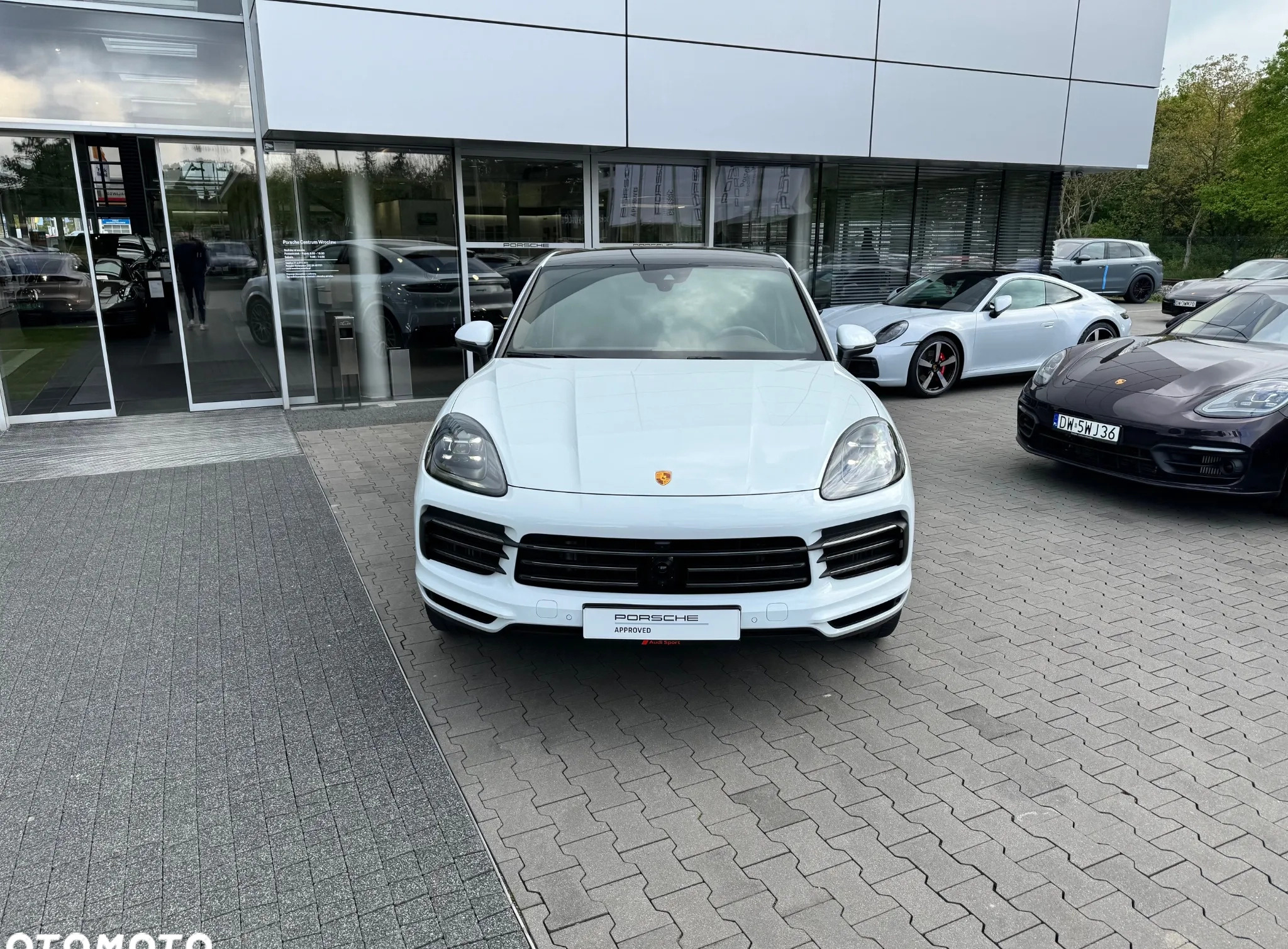 Porsche Cayenne cena 455000 przebieg: 19000, rok produkcji 2023 z Stalowa Wola małe 211